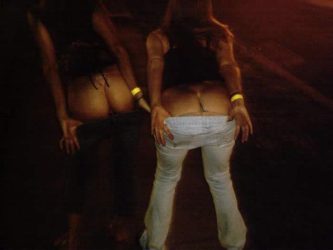 tias ebrias, ebrias cachondas calientes, putonas amateur borrachas