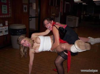 borrachas descuidos tetas salidas, tetonas