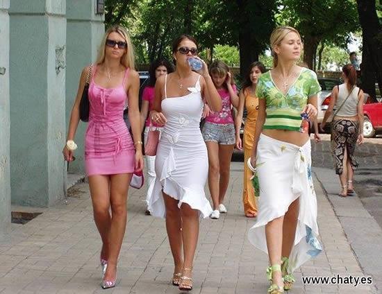 pedazo de tias en la calle, tias guarras en la calle