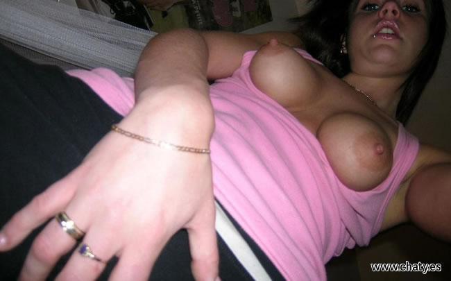 pezones grandes de jovencitas calientes