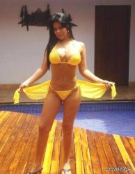 tias mostrando el tanga