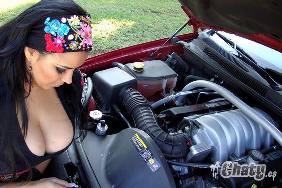 escotes muy sensuales, tetas saliendose