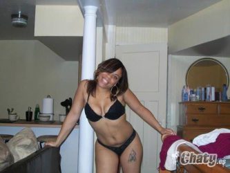 Gorda en lenceria negra