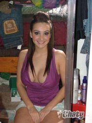 chicas sin bra debajo