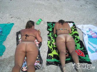 Vecinas se lian con un desconocido 1