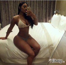 Autofoto de negra con gran culazo