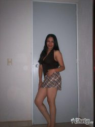 Morena colombiana amateur con el coño moreno 1