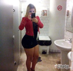 Fotos en el espejo, piernuda