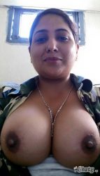 Selfie enseñando las tetotas