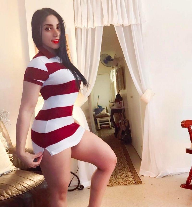 Argentina en micro vestido