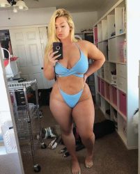 Gordiculona de caderas anchas