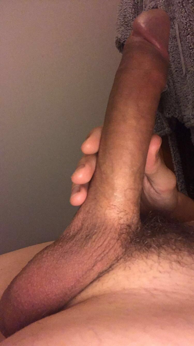 pene grande parado y duro